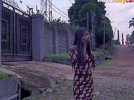 Encountering a Lost Girl on My Street: A Night of Connection