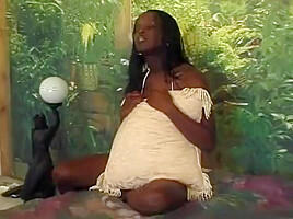 Intimate Encounter: A White Guy with a Pregnant Black Woman